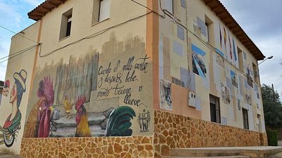 Pintando recuerdos: la Torre del Valle y su galer�a rural