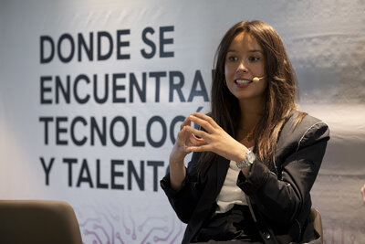 Yaiza Canosa, durante su ponencia