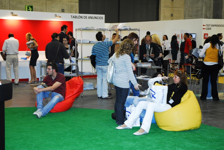 Vista del �rea del Kiosko del DPECV 2009 en el pabell�n 5 Feria Valencia 