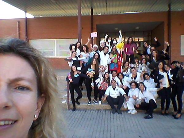 #FB2014selfieDIN Victoria Hernández ‏@victoriabenfis