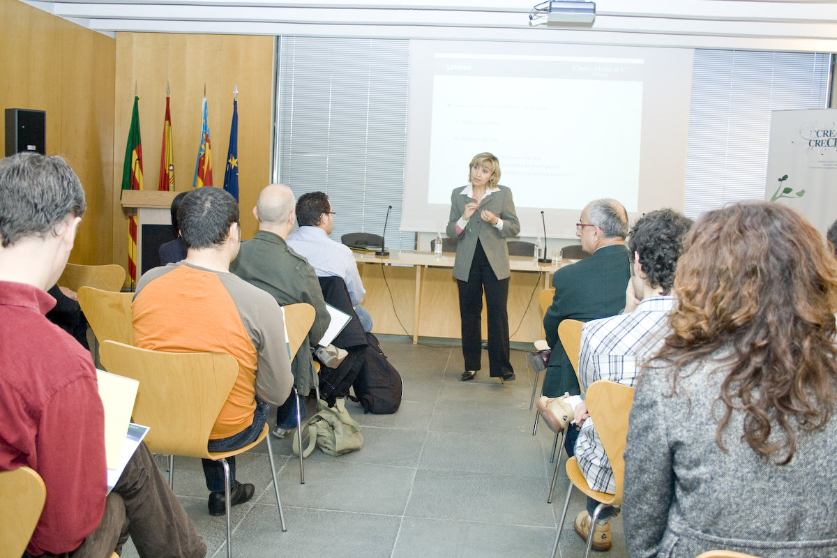 Dolores Carmona de Clarke, Modet & Cº. Jornada "La Propiedad intelectual en el nuevo entorno digital”