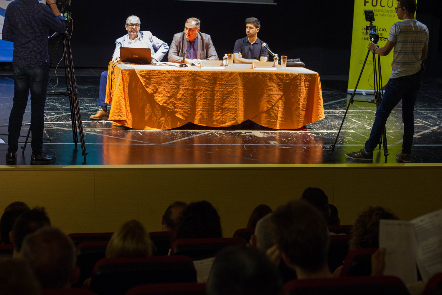 Mesa redonda el comercio local a un click de distancia. Focus Pyme Alto y Medio Vinalop� 2019[;;;][;;;]